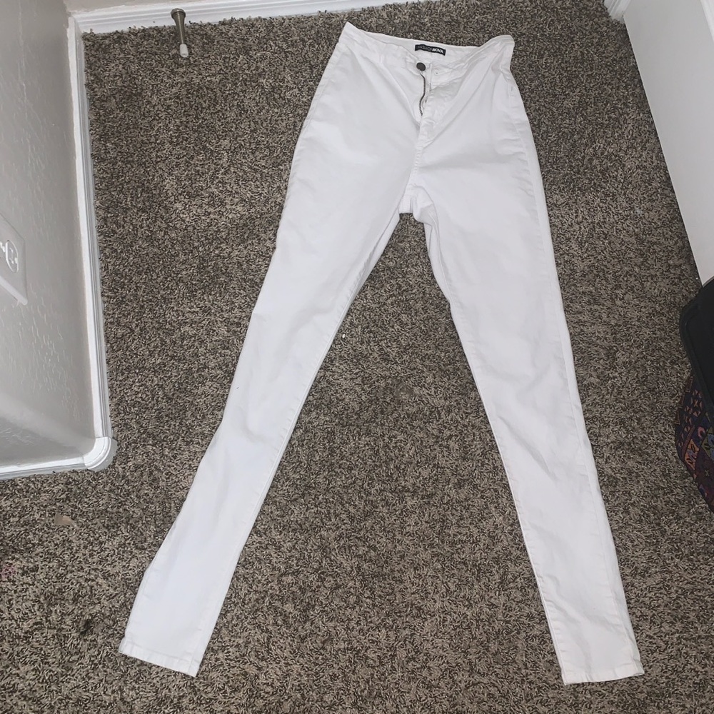 Worn a few times no flaws. Size 3